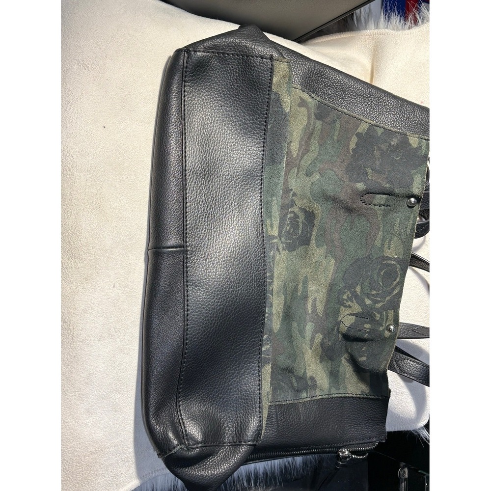 Sanctuary Black Leather Camo‎ Rose Tote Bag with Side Zips - Picture 3 of 7